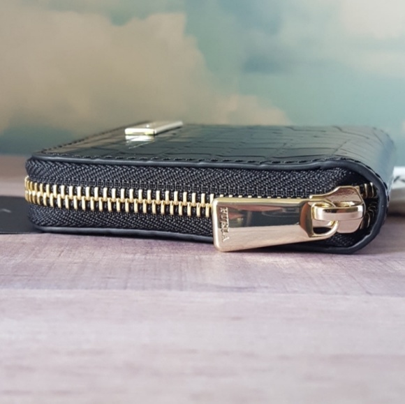 Furla Wallet Crocodile Zip Around NWT - Picture 7 of 8
